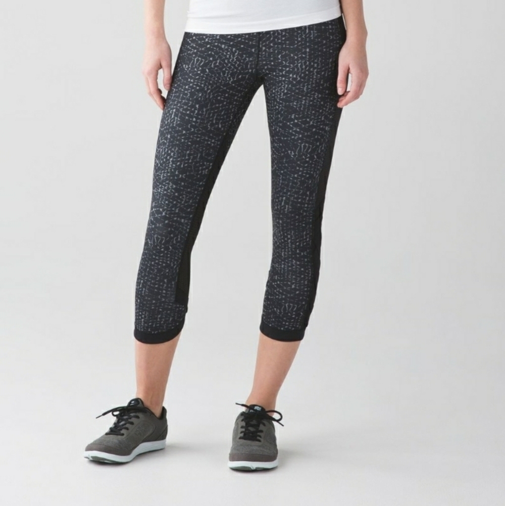 Lululemon Var-City Crop